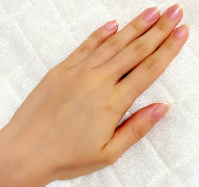 爪の筋や色の変化は病気かも 爪でわかる健康と病気 なるほど ブログ