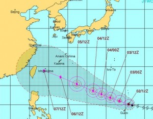 米軍の台風13号（ソウデロア）の進路予想