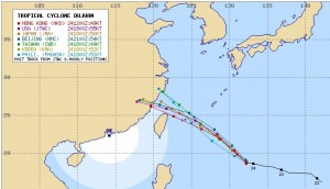 アジアの台風21号（ドゥージェン）の進路予想